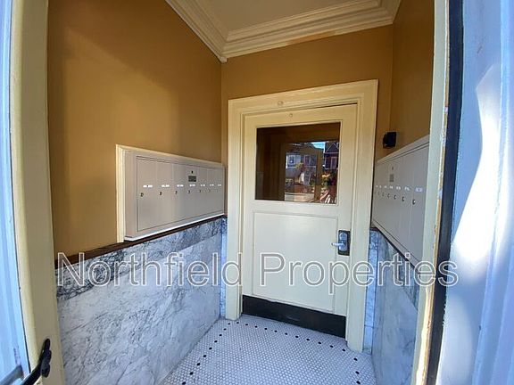 3rd image of 1211 Pacific Ave Unit 3