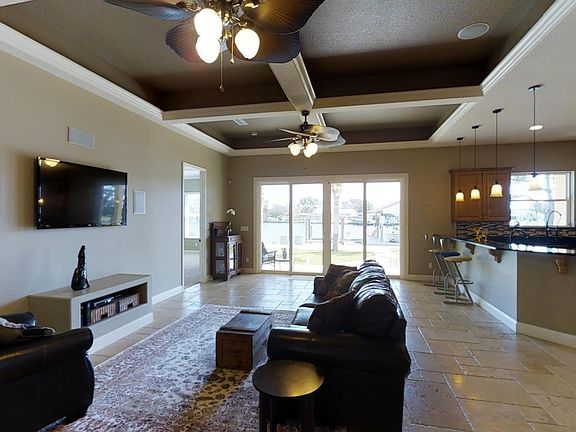 4th image of 473 Palm Ave