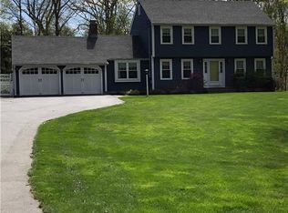 11 Reservoir Rd, Clinton, CT 06413