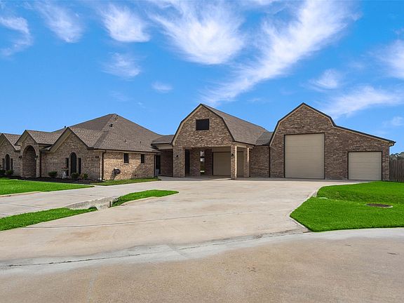 2nd image of 3705 Cabo Rd