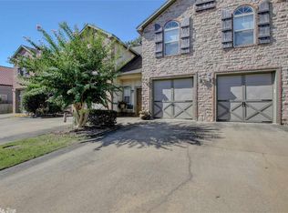 204 Tivoli Ln, Maumelle, AR 72113