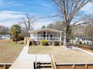 2466 Cottage Ln, Camden, SC 29020