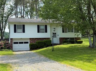 9 Oakview Dr, Greenville, PA