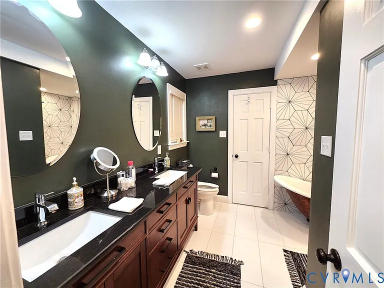 501 Pelham Dr — Photo 10
