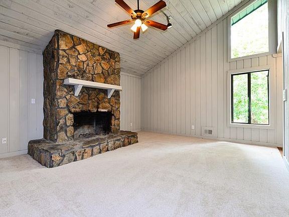 5th image of 4434 Oak Hill Ter NE