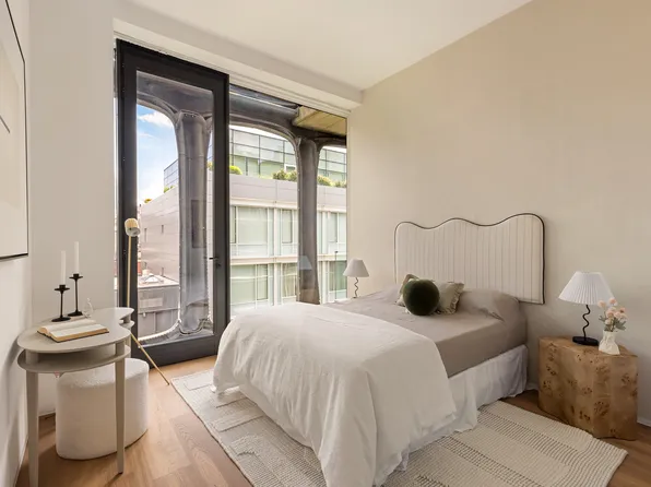 325 West Broadway image 15 of 20