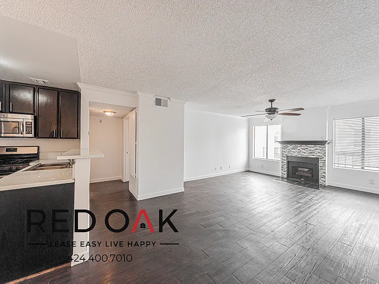 1522 N Formosa Ave — Photo 5