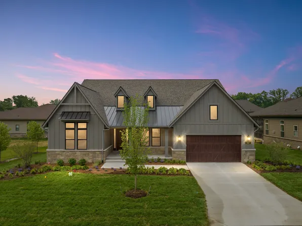 187 Timber Trace Ln, Bloomfield Hills, MI 48302