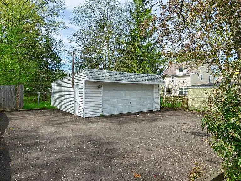 1340 Sheffield Rd — Photo 16