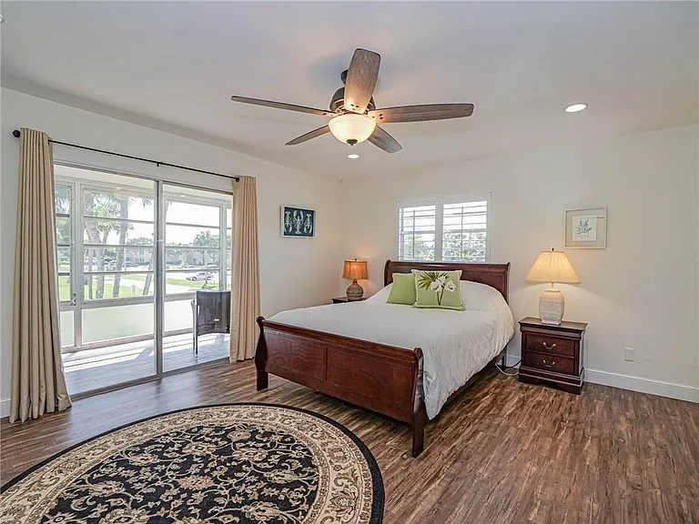 76 Royal Oak Dr #205 — Photo 15