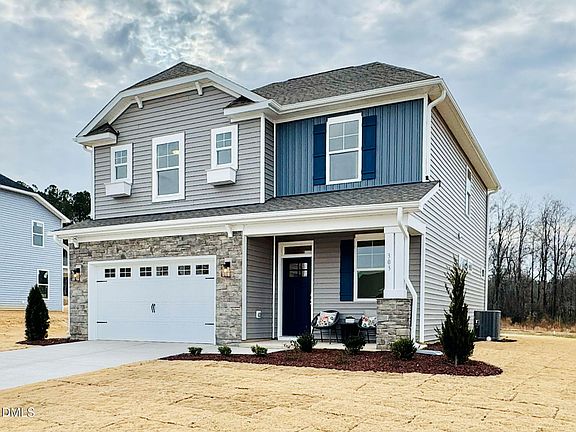 2nd image of 303 Pecan Valley Way