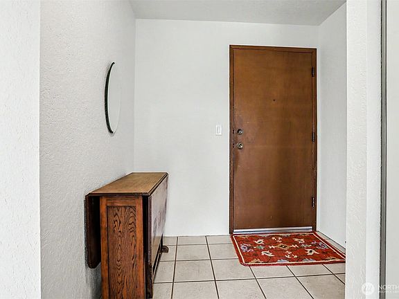 5th image of 2625 13th Avenue W #201