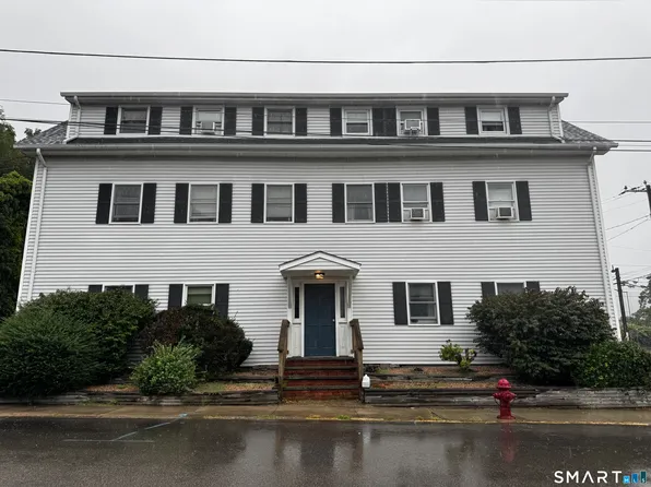 1 Prospect St APT B, Pawcatuck, CT 06379