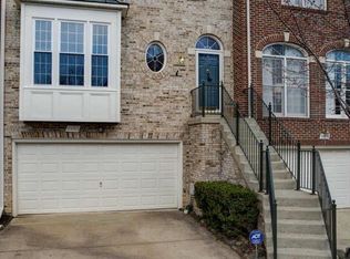 9408 Regency Crest Dr, Vienna, VA 22181
