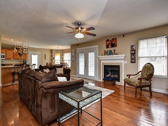 20154 Lawrence 2072-8