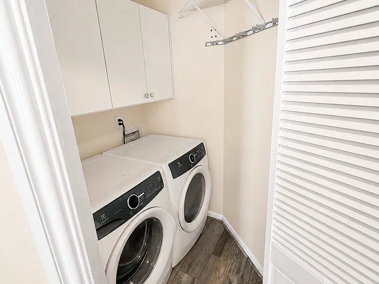 2319 Beach Castle Ln — Photo 13