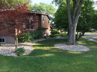 8565 Hermitage Ln, Cincinnati, OH 45236