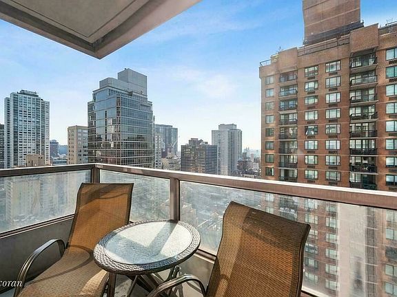 3rd image of 250 E 54th St APT 31C
