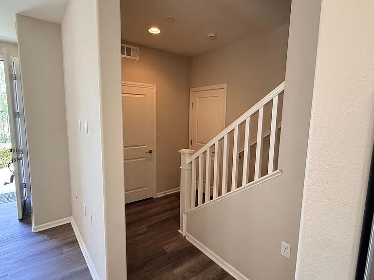 44055 Calle Luz — Photo 8