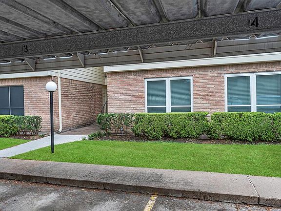 5th image of 14515 Wunderlich Drive #110