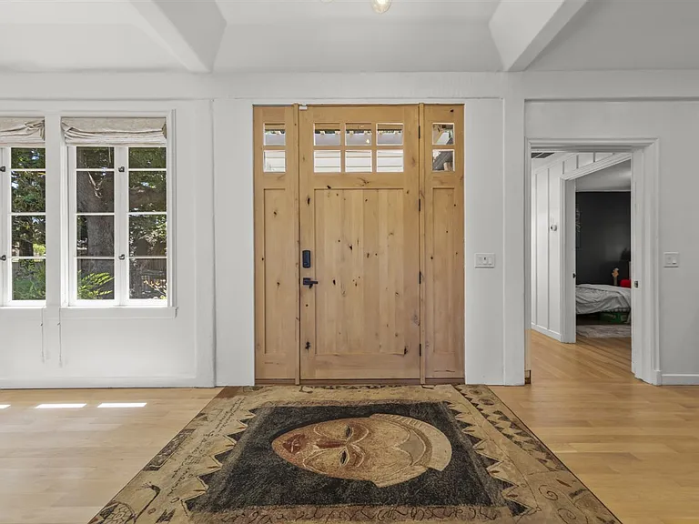 16995 Pine Way — Photo 4