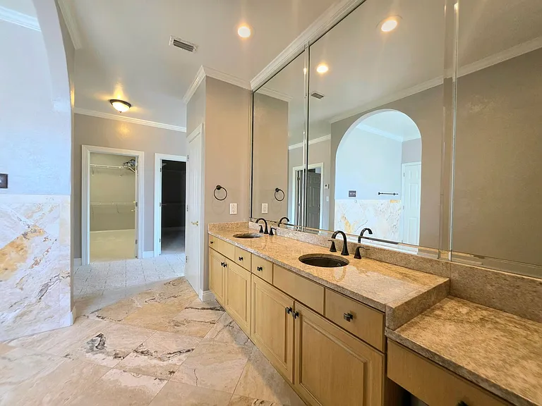 26858 Martinique Dr — Photo 38