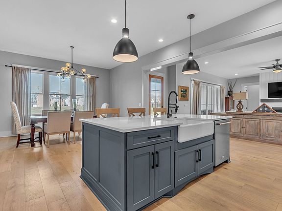 4th image of 2113 Southern Preserve Ln