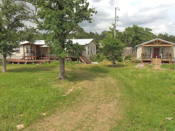 13831 N State Highway 95, Flatonia, TX 78941