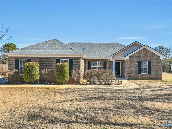 125 Stoney Point Dr, Harvest, AL 35749