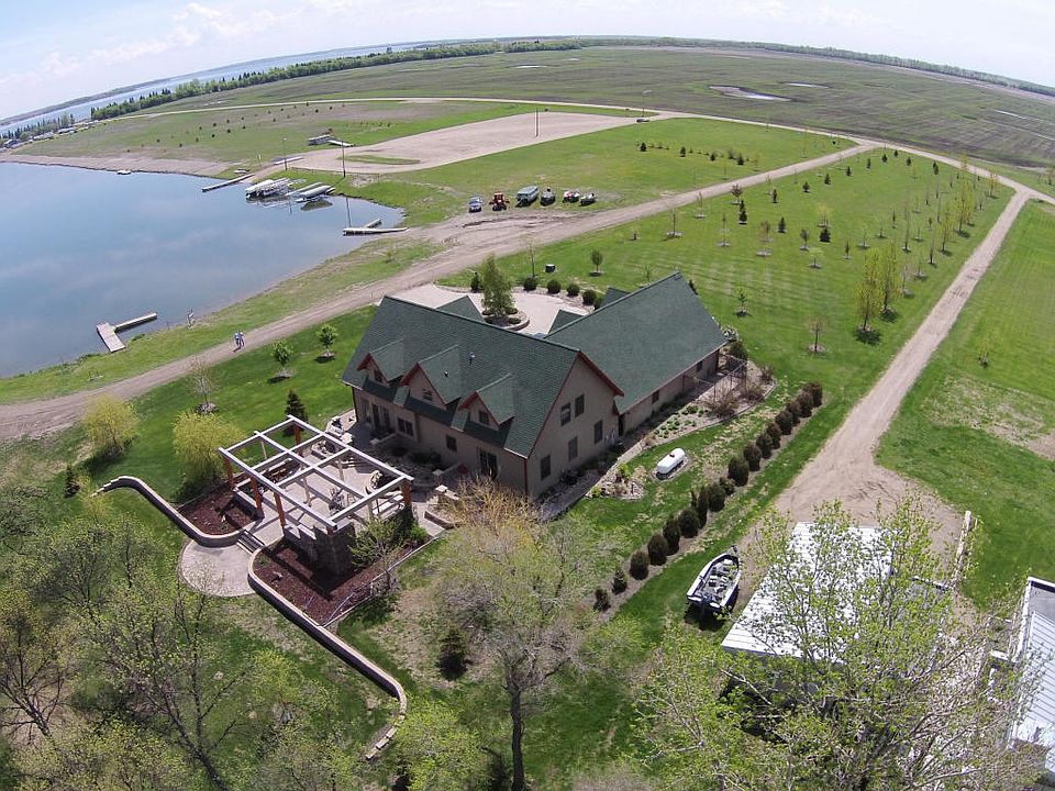 2nd image of 2719 Prairiewood Ln