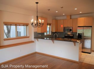 6020 Fauntleroy Way SW, Seattle, WA 98136