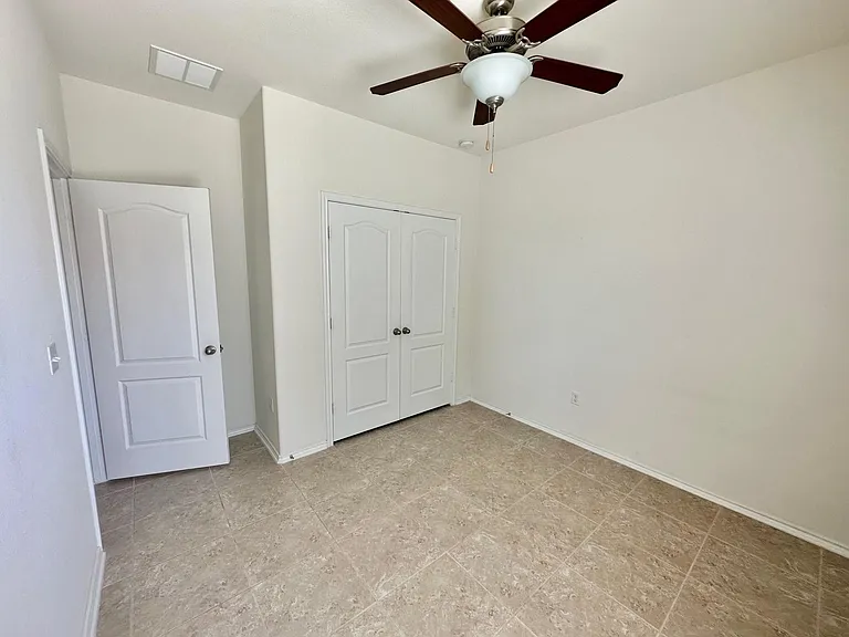 413 Hunters Hill Dr — Photo 25