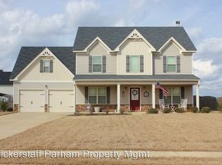 10 Memorial Dr, Fort Mitchell, AL 36856