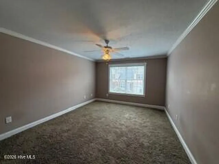 817 Mayo Ln — Photo 8