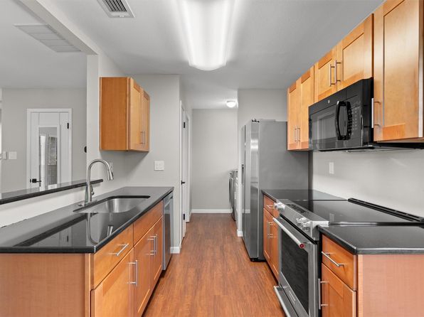 1015 E Yager Ln UNIT 195