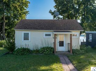 614 Doran Dr, Madison Lake, MN 56063