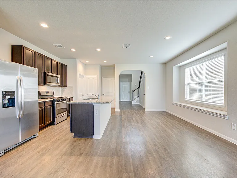 3707 W Alessano Ln — Photo 10