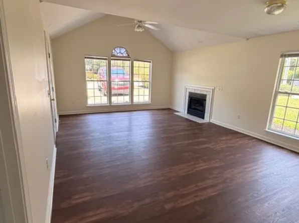 203 Ashley Ln #A, Laurens, SC 29360