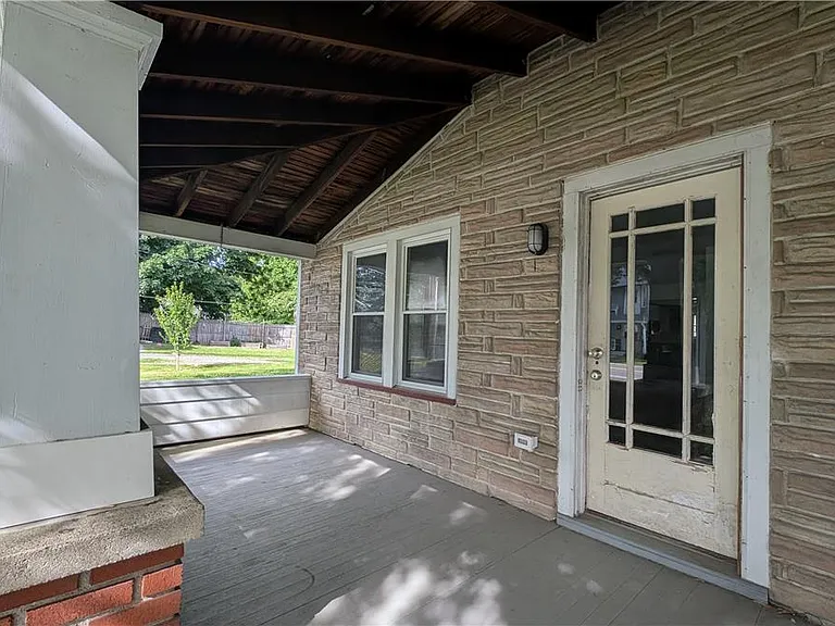 2057 S Delaware Dr — Photo 3