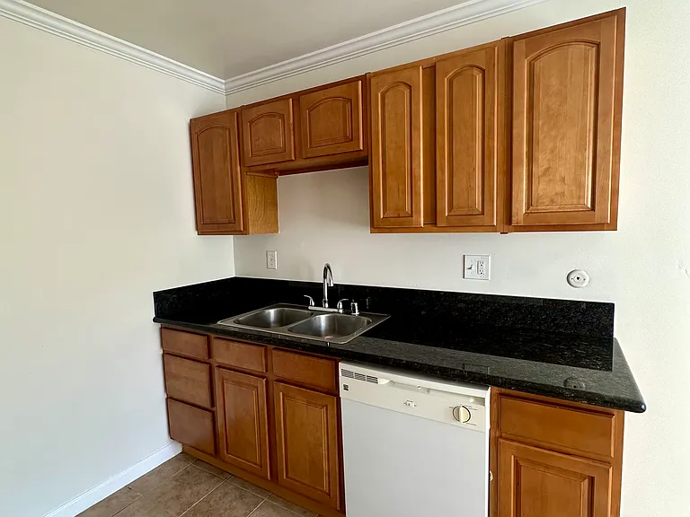 Loma Village — Photo 20