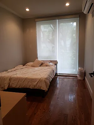 Rented by Smart NY Realty LLC | media 26