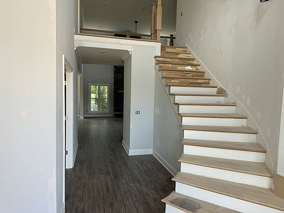 2nd image of 3009 Shady Forest Dr