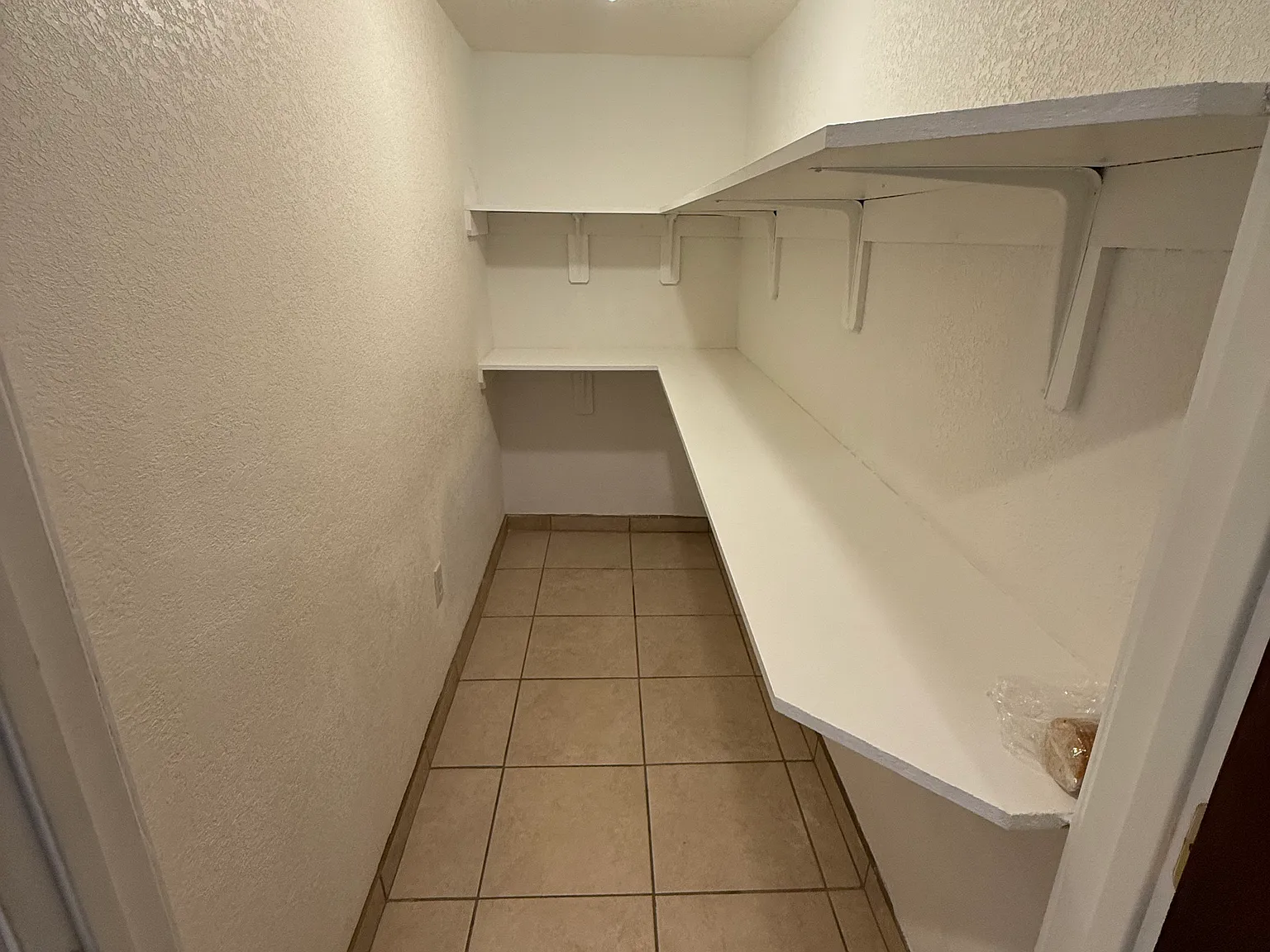 3 bed, 1500 sqft, $2,595 — Photo 4