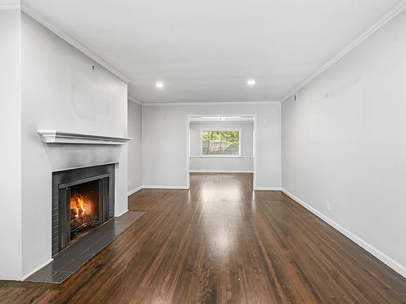 2nd image of 3325 S Yorktown Ave