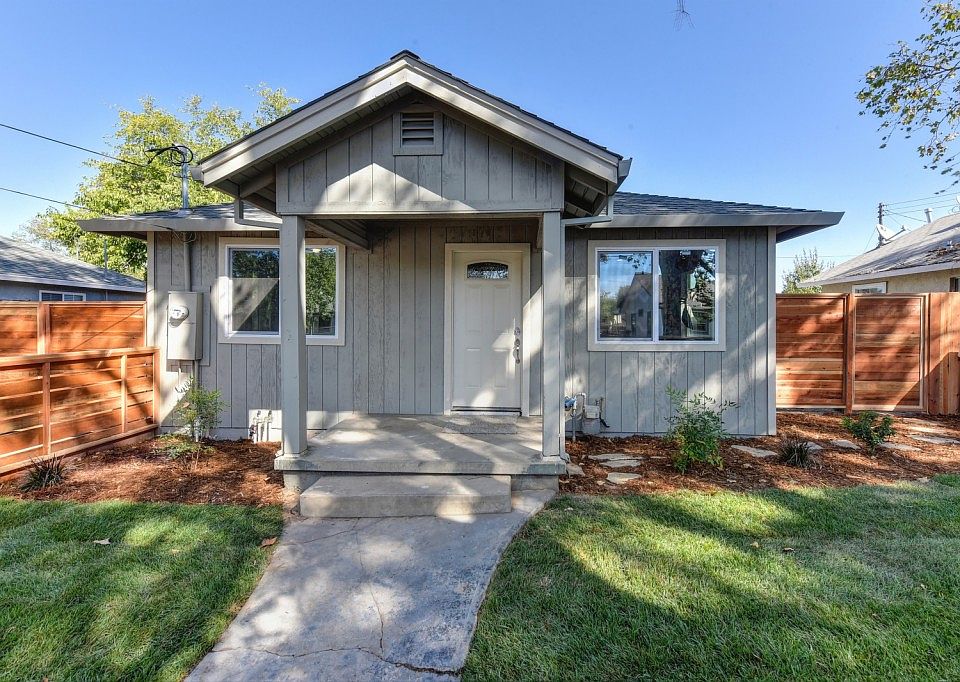 1st image of 841 Price Ct
