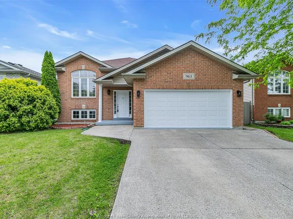 965 Banwell Rd, Windsor, ON N8P 1J3