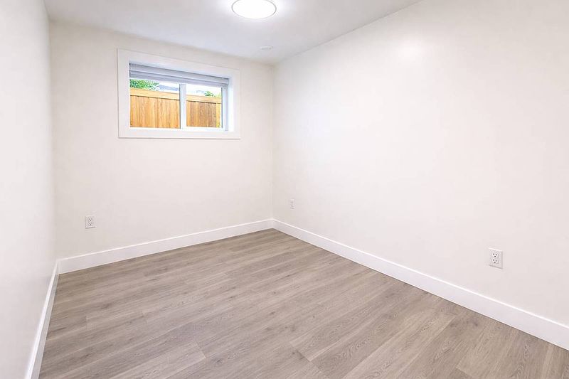 Vancouver Apartment for rent - 2 Bedrooms — photo 8
