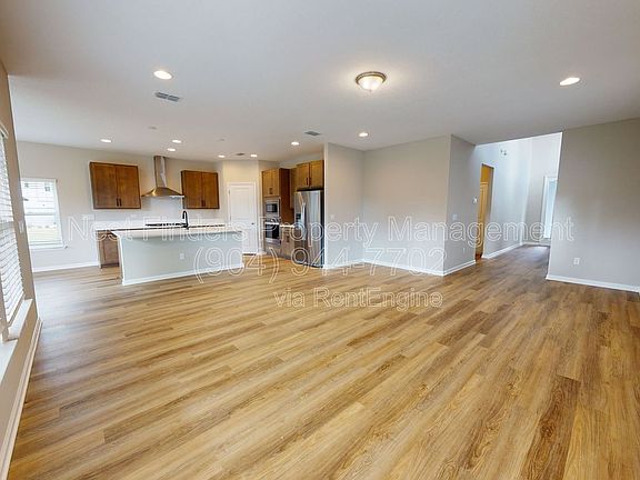 5th image of 235 Starnberg Ct