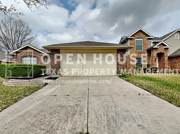 700 Teakwood Dr, Flower Mound, TX 75028