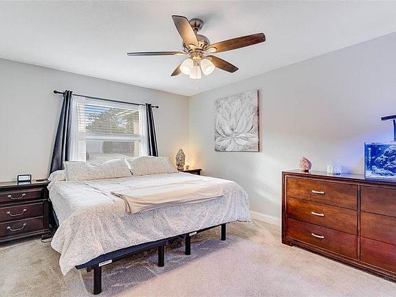 2nd image of 223 Loch Low Dr